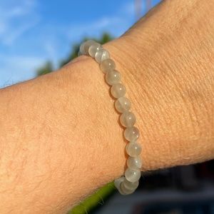 Gray Moonstone bracelet - 6mm beaded bracelet - New Moon Stone, healing, magnifi